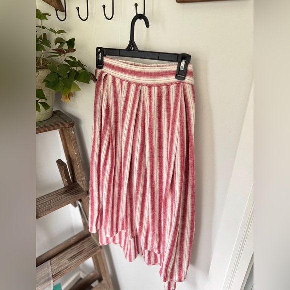 ✨ Max Studio Red White Striped High Low Skirt — Size Large ✨ - Picture 2 of 7